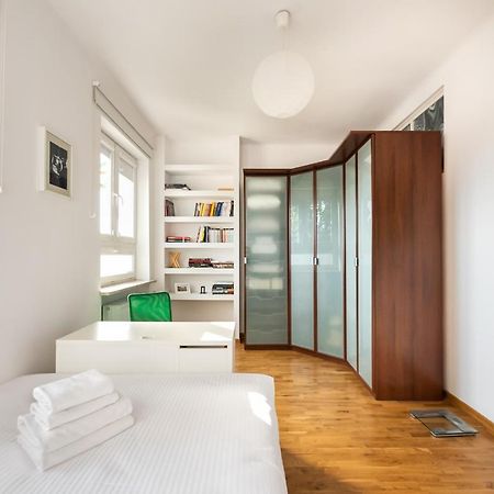 Plac Wilsona 2-Bedroom Apartment Варшава Экстерьер фото