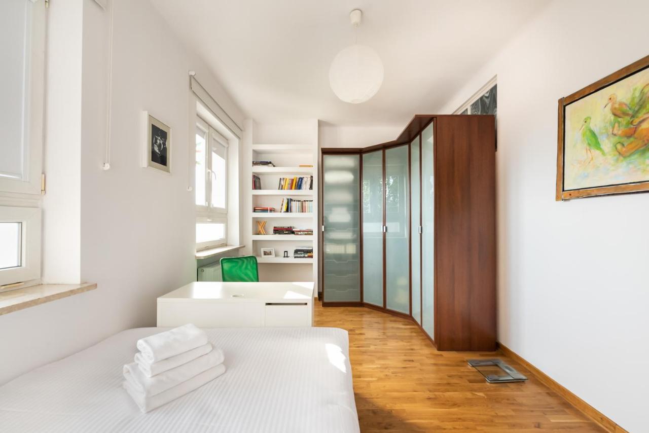 Plac Wilsona 2-Bedroom Apartment Варшава Экстерьер фото